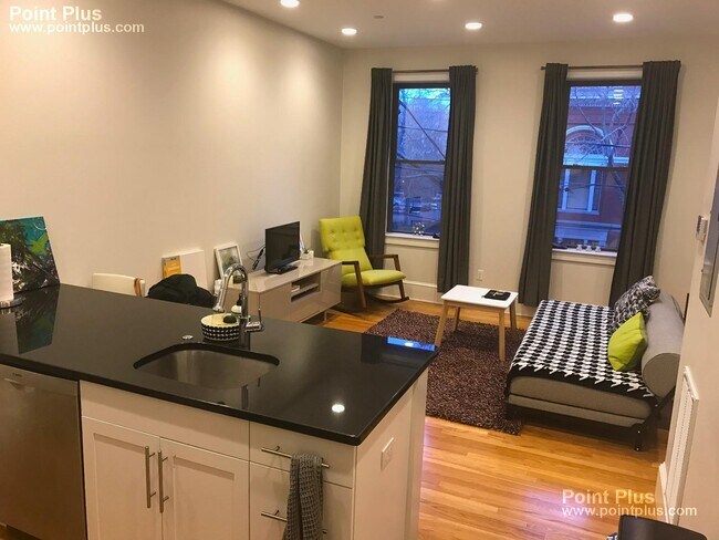 87 3rd St, Unit 87 Third St in Cambridge, MA - Building Photo - Building Photo