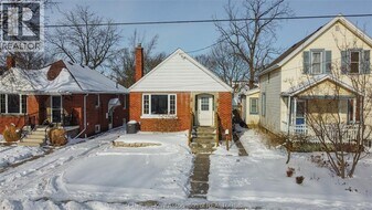 33 Wilson Ave in Chatham, ON - Building Photo