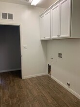 9214 Wolf River Ave in Bakersfield, CA - Building Photo - Building Photo