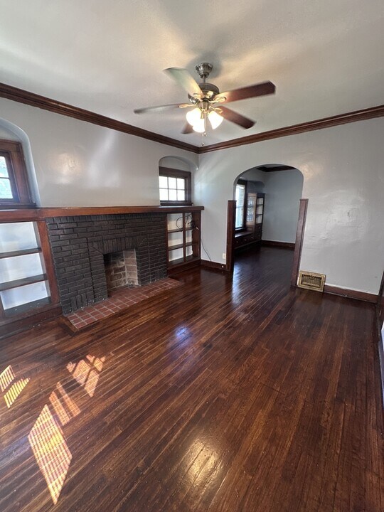 3389 W 125th St in Cleveland, OH - Building Photo