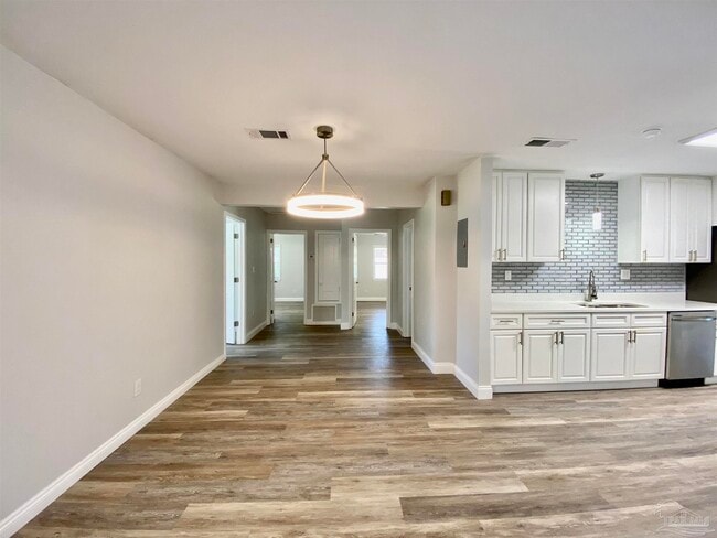 402 Fairpoint Dr in Gulf Breeze, FL - Building Photo - Building Photo