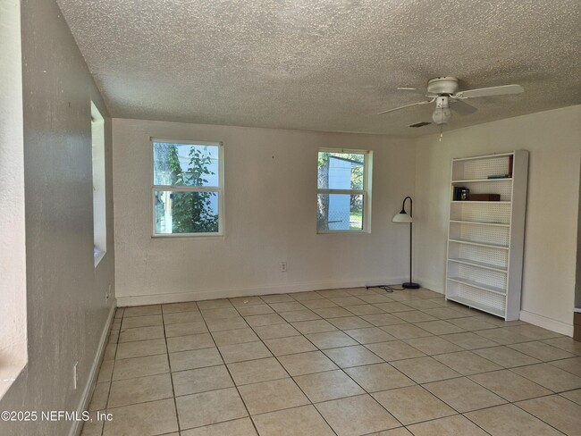 1261 Peacefield Dr in Jacksonville, FL - Building Photo - Building Photo