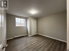 89 Sheldon Ave in Chatham, ON - Building Photo - Building Photo