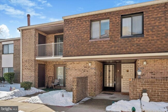 property at 3204 Delaire Landing Rd