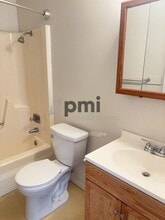 24 W Buchanan Ave in Charleston, IL - Building Photo - Building Photo