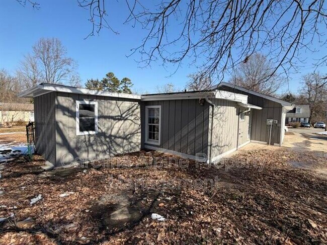 510 Ridgecrest Dr in High Point, NC - Building Photo - Building Photo