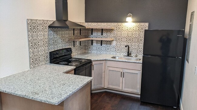 property at 3925 Redding Rd