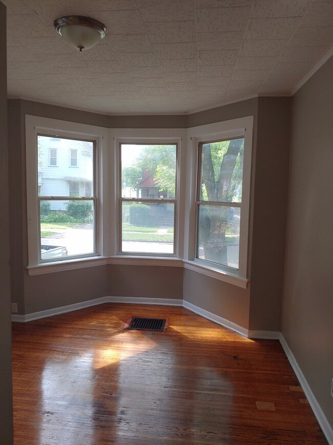property at 68 Edmonds St