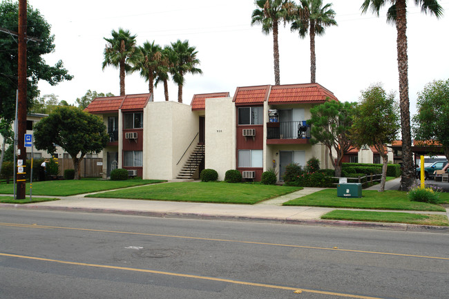 Sunrise Apartments in Escondido, CA - Building Photo - Building Photo