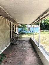 5740 9th St in Zephyrhills, FL - Building Photo - Building Photo