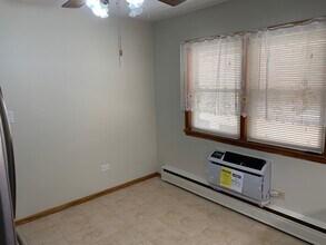 4908 N Harlem Ave, Unit 1E in Chicago, IL - Building Photo - Building Photo