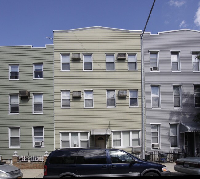 159 Withers St in Brooklyn, NY - Building Photo - Building Photo