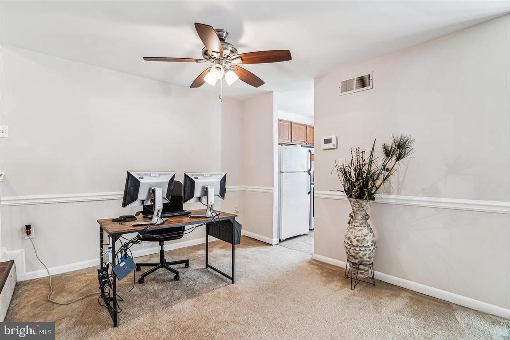 15603 Dorset Rd in Laurel, MD - Building Photo