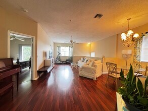 105 Lighthouse Cir in Tequesta, FL - Building Photo - Building Photo