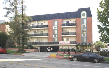 Park Terrace Apartments in Los Angeles, CA - Building Photo - Building Photo