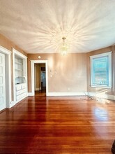 319 Hyde Park Ave, Unit 2 in Boston, MA - Building Photo - Building Photo