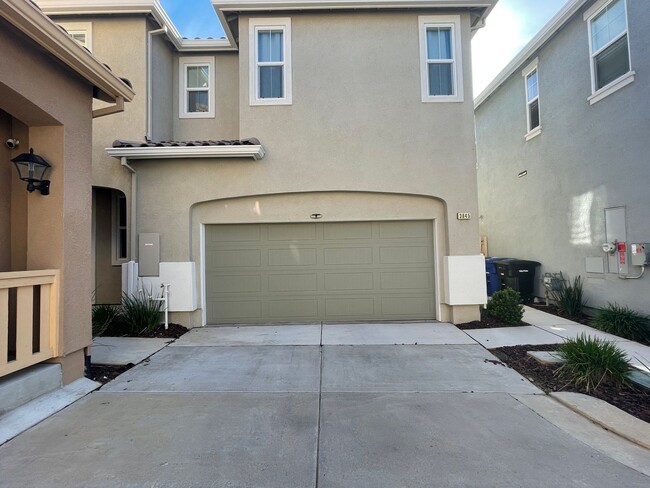 3845 Lookout Dr in Modesto, CA - Building Photo - Building Photo