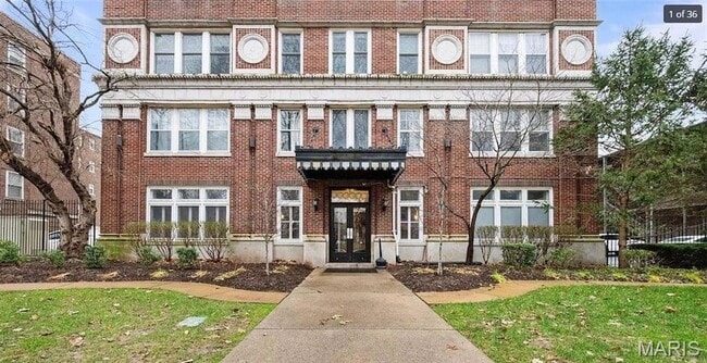 property at 5330 Pershing Ave