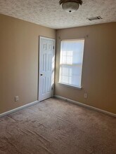 703 Pointe Trail in Locust Grove, GA - Building Photo - Building Photo