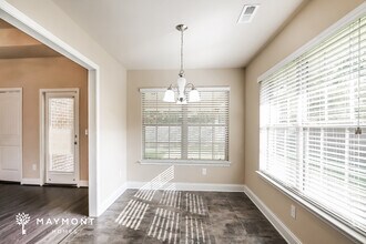 363 Ivy Hills Cir in Calera, AL - Building Photo - Building Photo