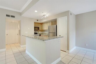 482 N Pin Oak Pl in Longwood, FL - Building Photo - Building Photo