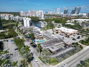 26 Diplomat Pky in Hallandale Beach, FL - Building Photo - Building Photo