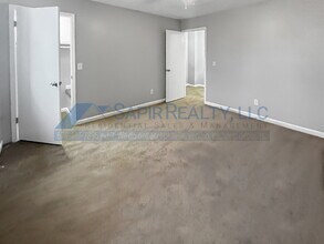 5016 Top Cat Ct in Sugar Hill, GA - Building Photo - Building Photo