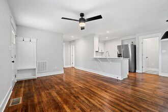 2104 Nelson St in Raleigh, NC - Building Photo - Building Photo