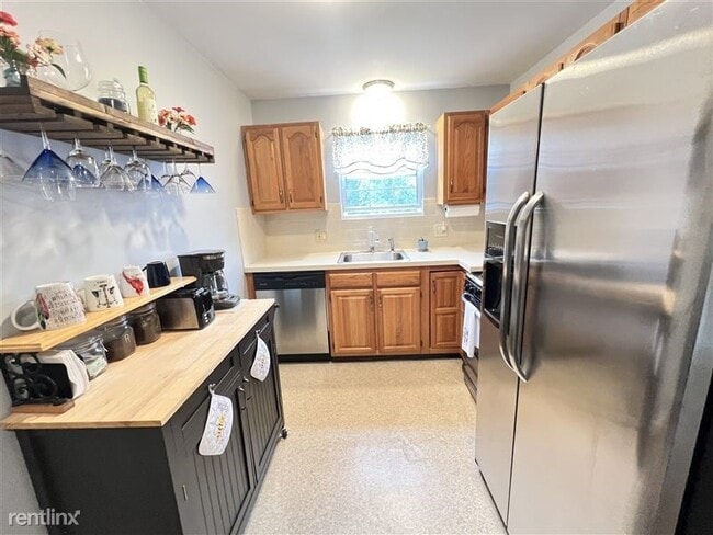 6 Venice St in Danvers, MA - Building Photo - Building Photo
