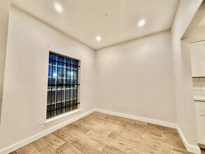 11122 Village Bend Ln in Houston, TX - Building Photo - Building Photo