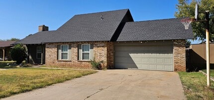 609 Rosewood Dr in Clovis, NM - Building Photo - Building Photo