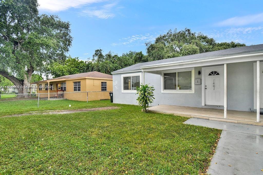 1461 NE 131st St in North Miami, FL - Building Photo
