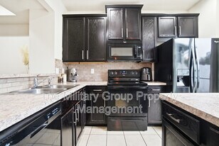 677 Reese Ave in Orange Park, FL - Building Photo