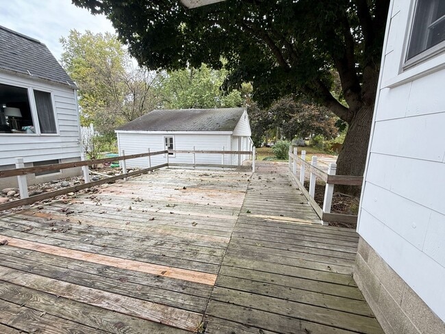 727 Edgewood St in Jackson, MI - Building Photo - Building Photo