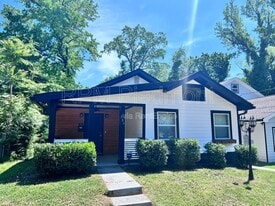 334 Dargan Pl SW in Atlanta, GA - Building Photo