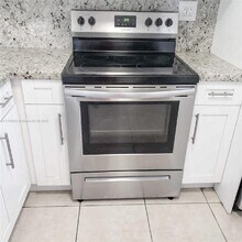9833 Nob Hill Ct in Sunrise, FL - Building Photo - Building Photo
