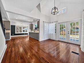 1016 E Washington Ave in Eustis, FL - Building Photo - Building Photo