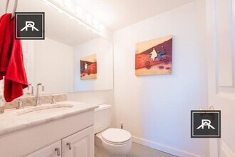 17 N Beacon St in Boston, MA - Building Photo - Building Photo