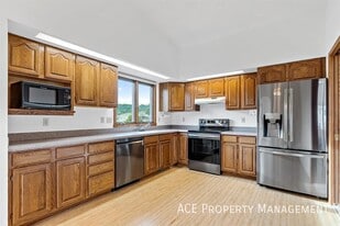 5116 Stoney Creek Ct in Rapid City, SD - Building Photo