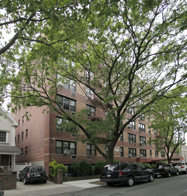 Erynn Apartments in Brooklyn, NY - Building Photo - Building Photo