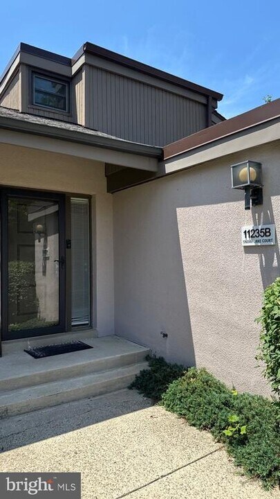 11235 Snowflake Ct in Columbia, MD - Building Photo
