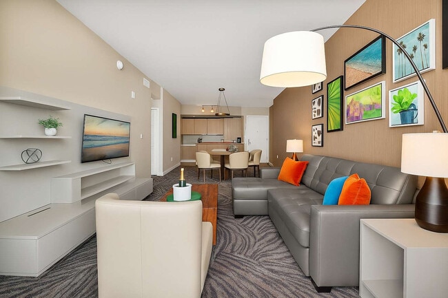 4111 S Ocean Dr in Hollywood, FL - Building Photo - Building Photo