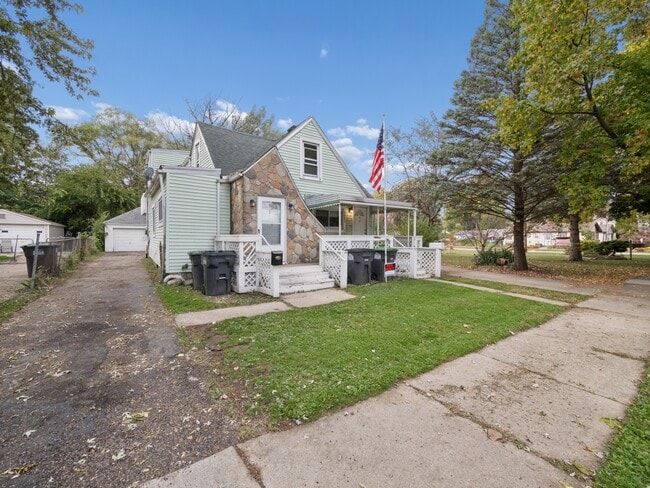 6024 Hazel St, Unit 6024 HAZEL in Taylor, MI - Building Photo - Building Photo