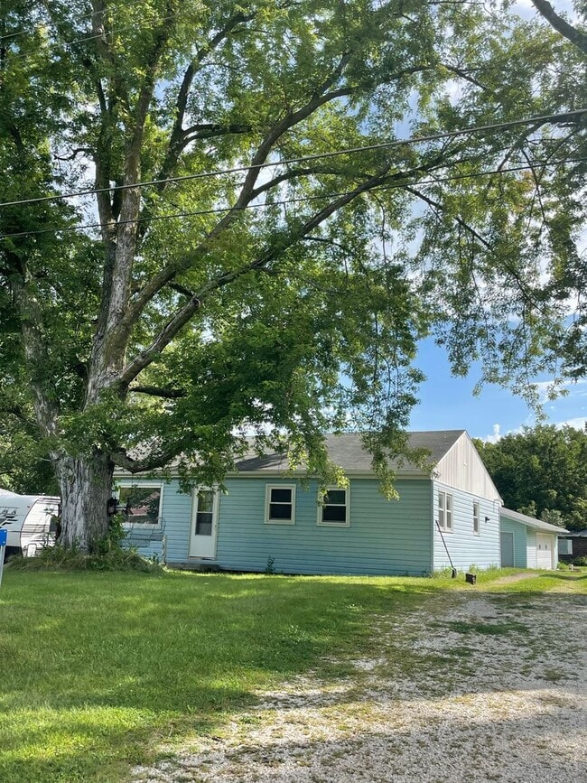 property at 22384 Old Hwy 169