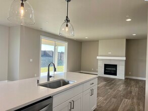 4369 Lolo Wy in Richland, WA - Building Photo - Building Photo