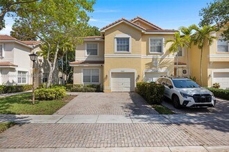 12471 SW 42nd St in Miramar, FL - Building Photo - Building Photo