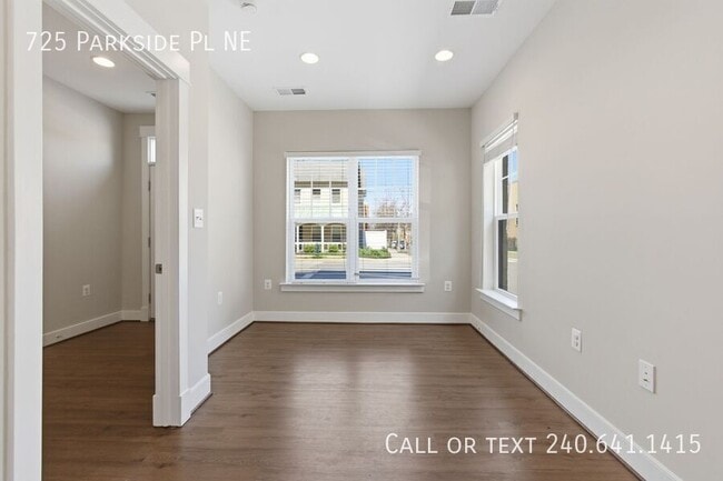 725 Parkside Pl NE in Washington, DC - Building Photo - Building Photo
