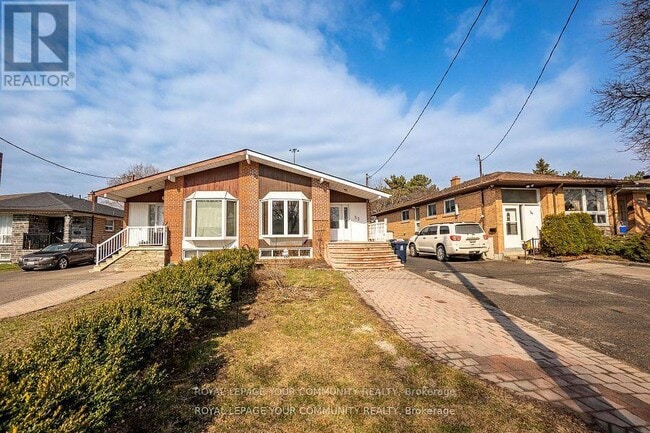 property at 32 Marbury Crescent