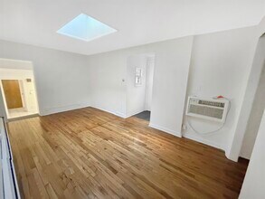 527 Washington St in Hoboken, NJ - Building Photo - Building Photo