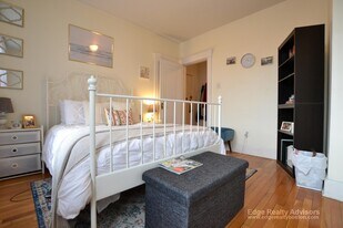 75 Strathmore Rd in Boston, MA - Building Photo
